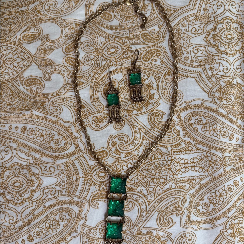Cabi Lagoon Necklace / Earrings Set - Picture 3 of 6